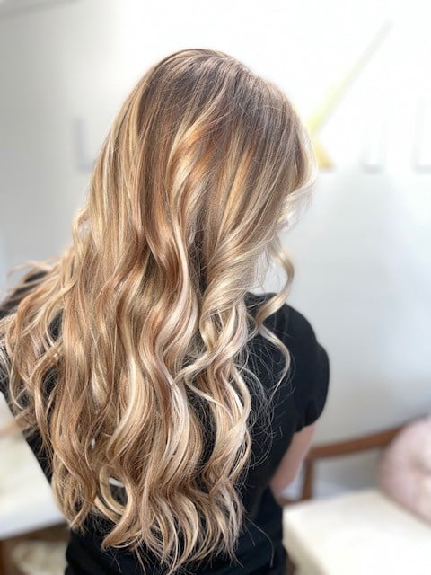Balayage waves back view